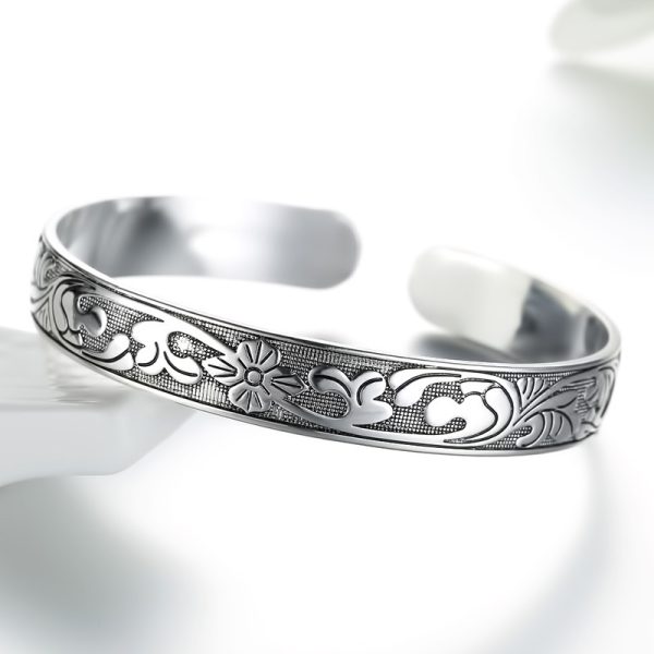 Pulsera de Plata para Mujer - Flor de Ciruelo con Hojas de Vid